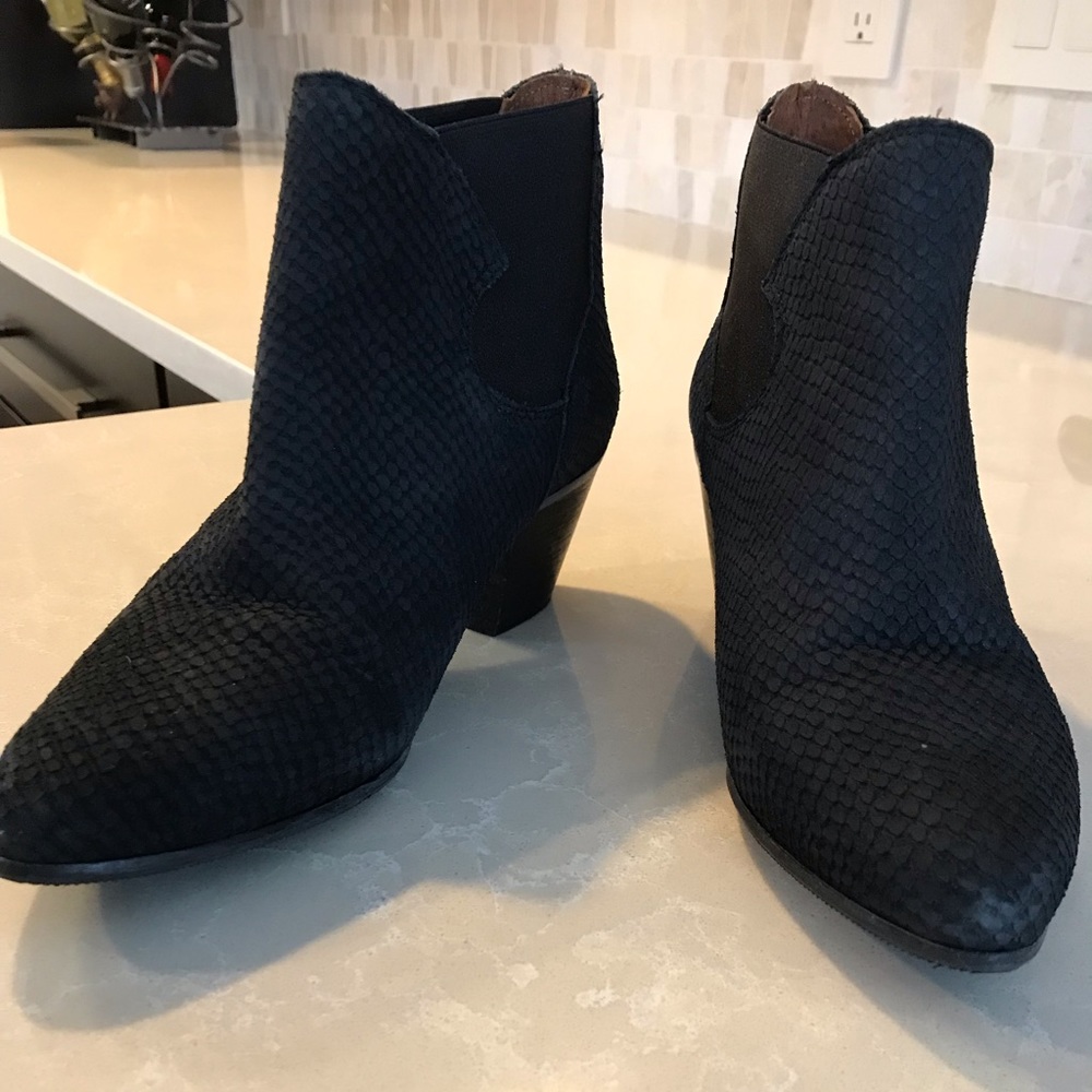 Sixtyseven black booties